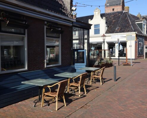 lege terrassen in zonnig Grou