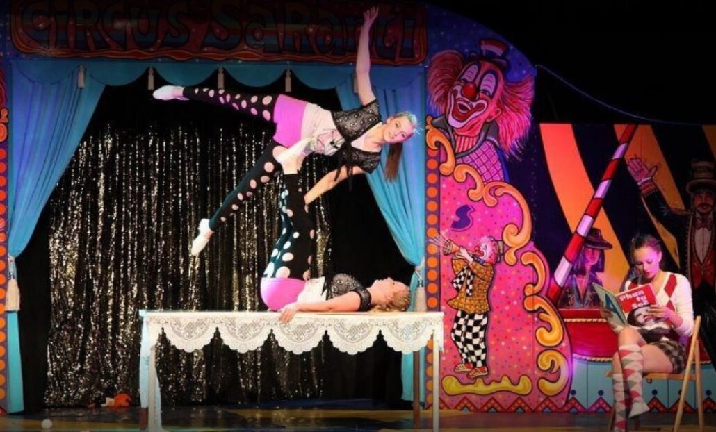 Circus Saranti in actie. Foto: Saranti